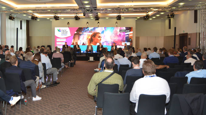 La edición 2023 del Digital Signage Summit Europe reunió a más de 500 personas en su 50ª edición en el Hilton Munich Airport. Foto: DSSE