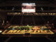 Nueva experiencia para los aficionados del equipo de baloncesto de la Universidad de Missouri iluminada por la proyección de láser puro RGB de Christie en el Mizzou Arena. Foto: Christie Digital