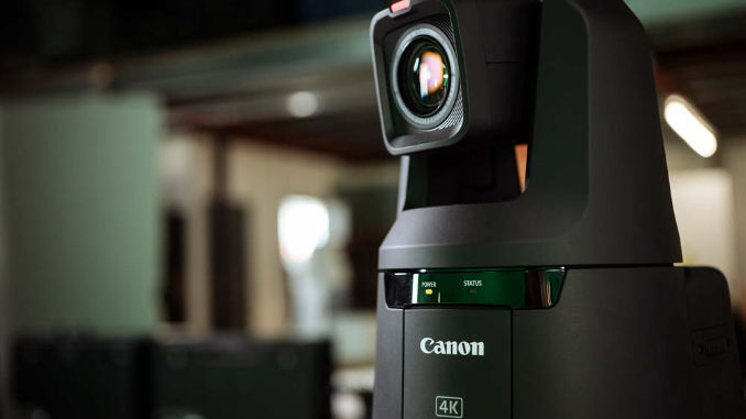 Canon Europa va a ofrecer a los usuarios un nuevo firmware para cámaras remotas 4K, así como controladores para cámaras a distancia diseñados para mejorar el rendimiento de diferentes funciones, como el seguimiento automático (Auto Tracking), que estará disponible de forma gratuita a partir de mediados de julio de 2024. Foto: Canon
