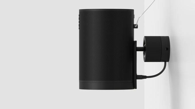 El Era 100 Pro de Sonos, el primer altavoz de la marca diseñado para la instalación profesional, ofrece un sonido de calidad y simplifica la instalación gracias a la tecnología PoE+. Foto: Sonos