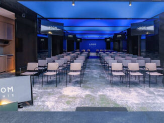 El nuevo espacio madrileño de LOOM Events cuenta con un techo digital dinámico de 200 m² que actúa como un auténtico lienzo lumínico. Foto: LedDream Group