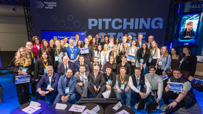 ISE lanzó en 2025 el Hackathon de ISE, una iniciativa diseñada para atraer y fomentar nuevo talento en una industria dinámica y en constante evolución. Foto: ISE