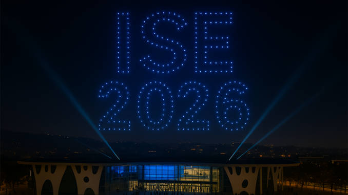 Este año, ISE llevará por primera vez su actividad al cielo con un espectáculo protagonizado por 600 drones. Foto: ISE con IA