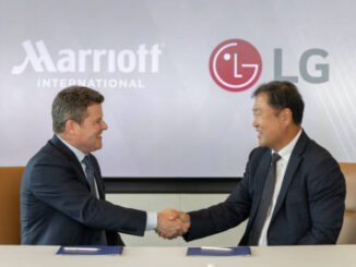 Televisores inteligentes para hoteles y tecnología en la nube integran el entretenimiento en la habitación, las operaciones hoteleras y la personalización de la estancia. Foto: LG